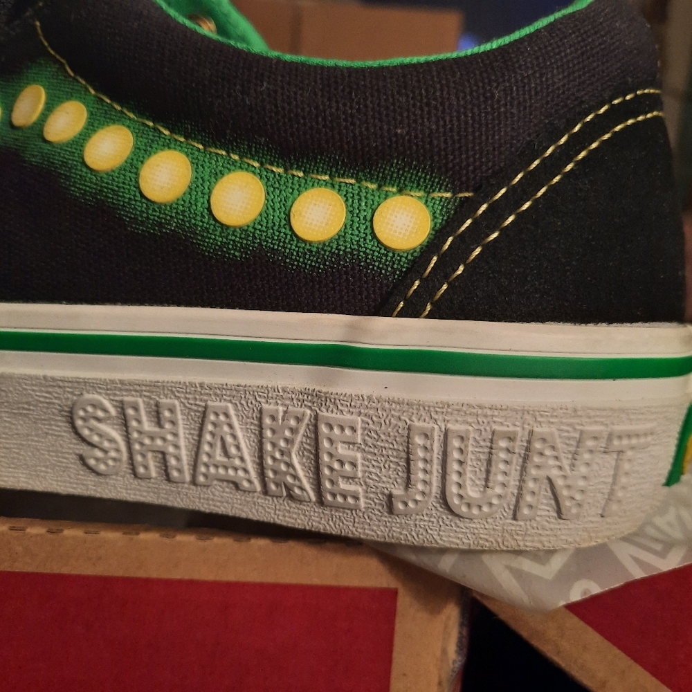 Vans Shake Junt Old Skool Pro skateboarding Sneakers, mens 9 new w box Rare